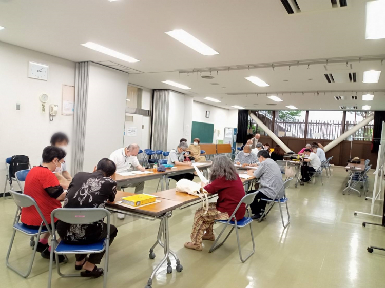 中野区失語症友の会　こまどり